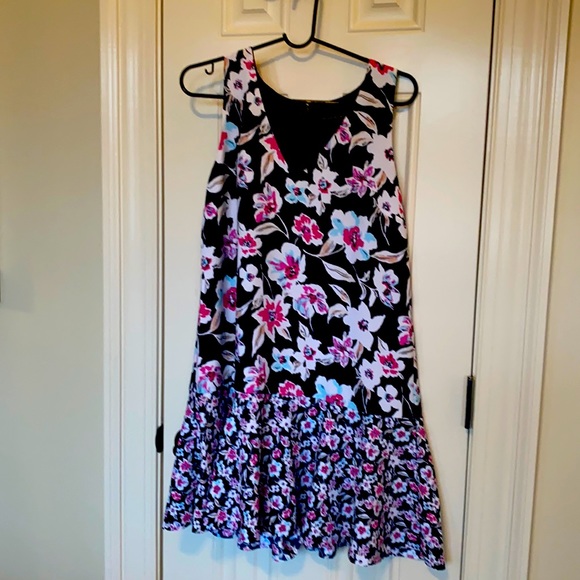 🌸Banana Republic mini dress - Picture 2 of 6